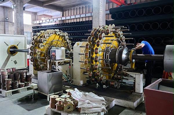 钢丝网缠绕过程 钢丝网缠绕过程